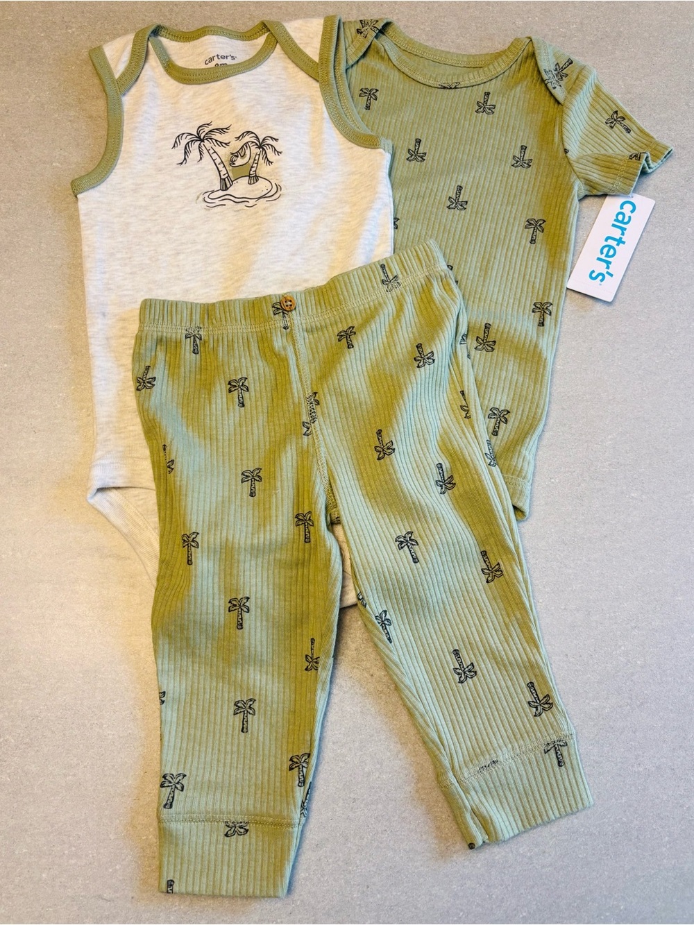Carter’s Outfit